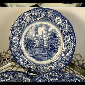 Liberty Blue Blue White Floral Dinner Plate Made In England (see My Q4 Listing)